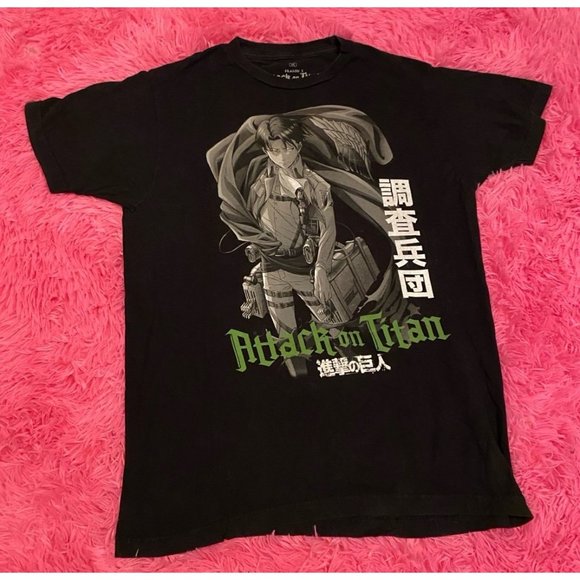 T-Shirt - Picture 1 of 4